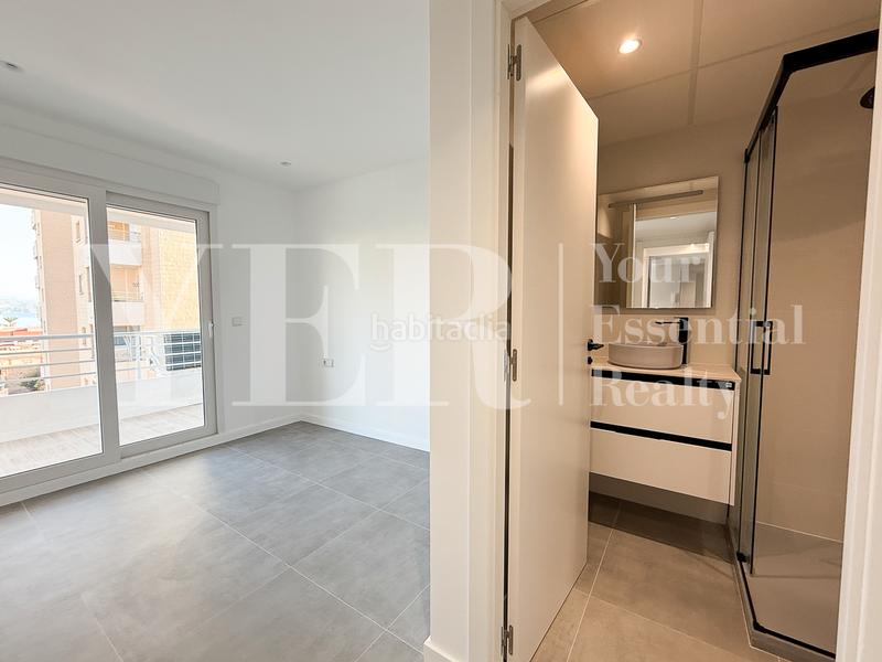 Foto 735f7880-28d5-4f9a-968f-c0ec3d4a518d. Pis a avenida jaime i el conquistador 144 a Playa Muchavista Campello (el)