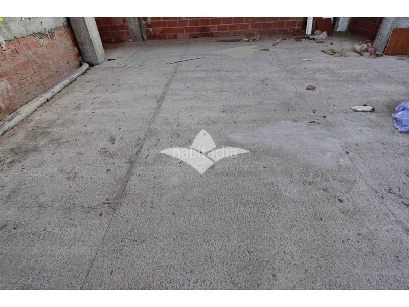 Foto 2e27c51c-c4b6-4c89-b83f-c382db71939f. Affitto locale commerciale in constitución 43 in Meliana