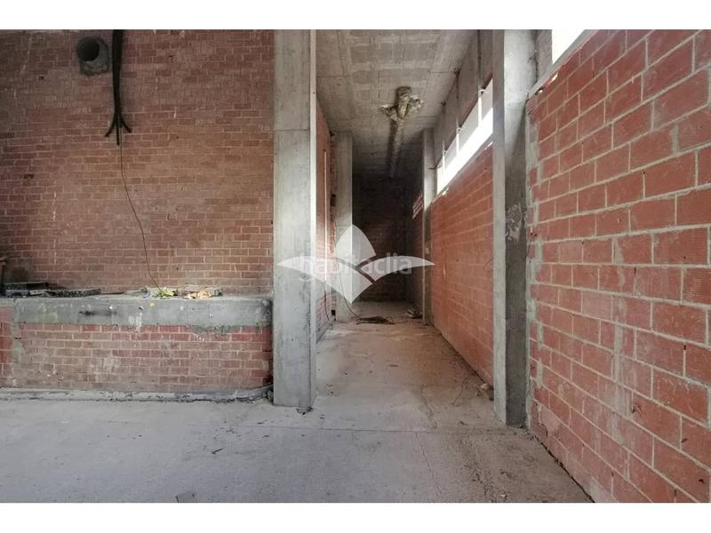 Foto 72650135-248d-4328-9686-f37cbd96eaa6. Affitto locale commerciale in constitución 43 in Meliana