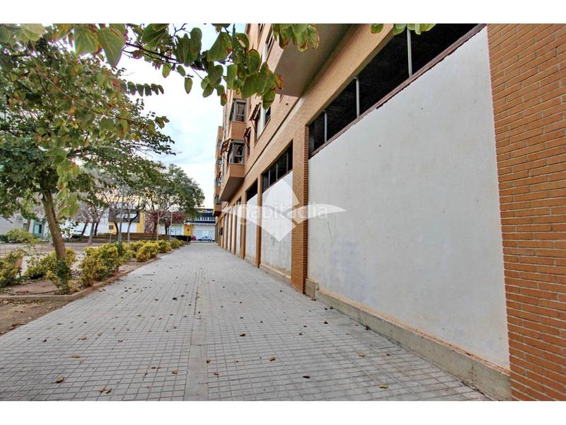 Foto 79f0b341-14f8-43d7-a908-d5fe8ef8c692. Affitto locale commerciale in constitución 43 in Meliana