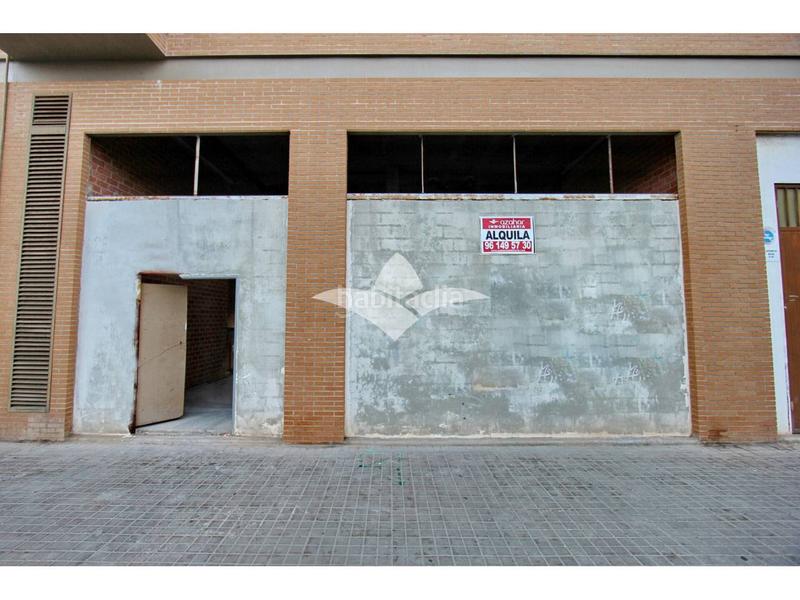 Foto c30e3faf-b61a-440c-867f-efd35ae1fd52. Affitto locale commerciale in constitución 43 in Meliana