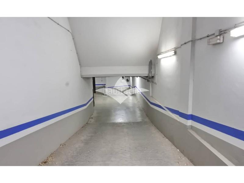 Foto fece8683-16ab-440f-92ef-678e8938f962. Posto auto in Meliana