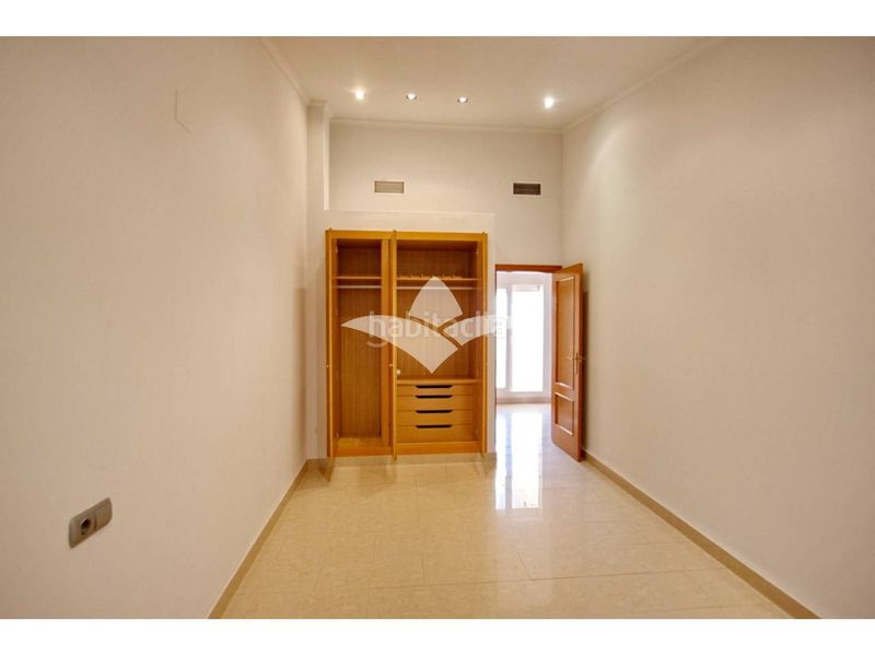 Foto c498af7d-fc5e-4ecf-b168-c9f8021da10e. Casa amb calefacció aparcament piscina a Meliana