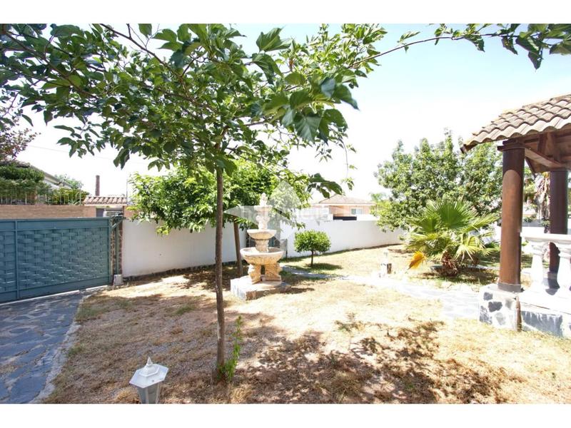 Foto 1fcc16be-1671-49fd-b0b2-2ce4aee48535. Chalet  unifamiliar en venta en Vilamarxant