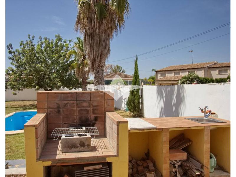 Foto d0d9101f-a7d4-46fc-8a37-880dde5a2f65. Chalet  unifamiliar en venta en Vilamarxant