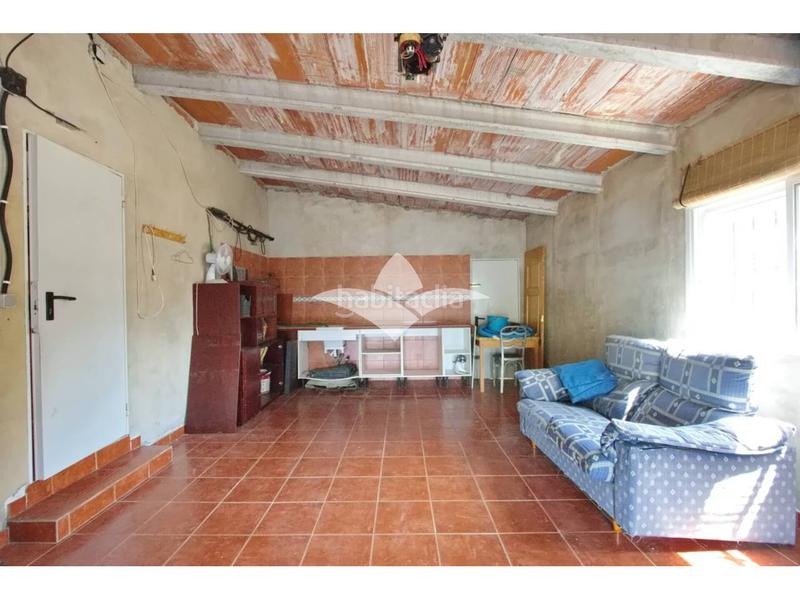 Foto e281827b-9e98-4375-a996-21d4cc32efa2. Chalet  unifamiliar en venta en Vilamarxant