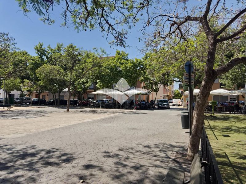 Foto 5fee9dd2-b688-43e0-9b8c-c7a3e421bf30. Casa adossada amb calefacció aparcament a Massamagrell
