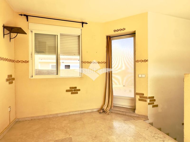 Foto ce6dd6ef-55a5-4e03-a4ca-6676e6a9fcda. Casa adossada amb calefacció aparcament a Massamagrell