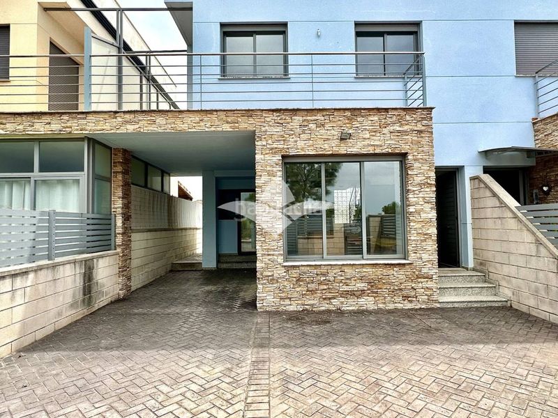 Foto 208a7bb4-5aec-470a-ac1a-eba3d1616f3d. Semi detached house in Almenara