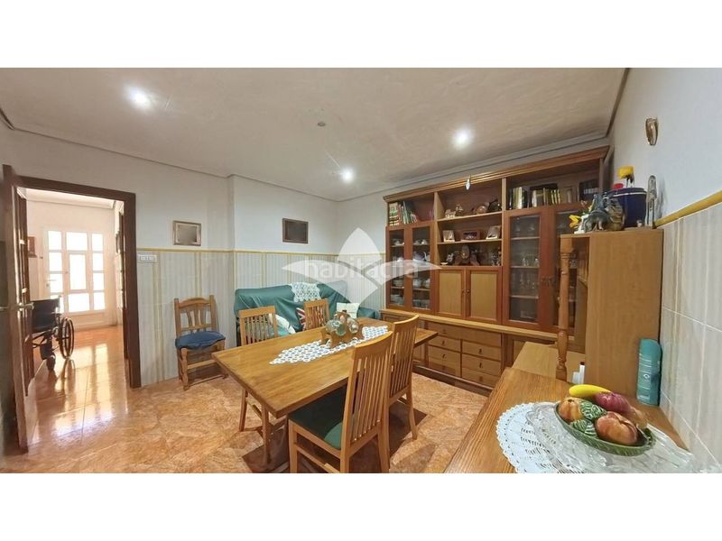 Foto 07a24ddb-50fc-4763-bd34-eb9bc55c2dbc. Casa amb aparcament a Massamagrell