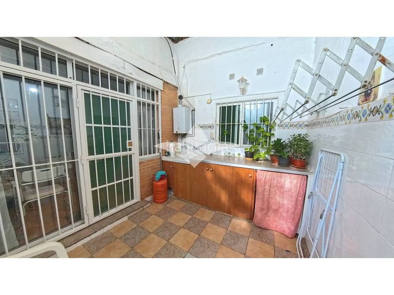 Foto 2f344de3-7449-4792-82ba-dae7e95bb4ab. Casa amb aparcament a Massamagrell