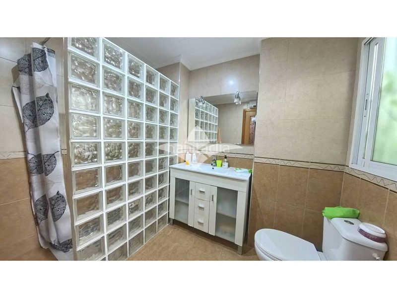 Foto 739f8238-2622-4876-ab70-a54d863fd8cb. Casa amb aparcament a Massamagrell