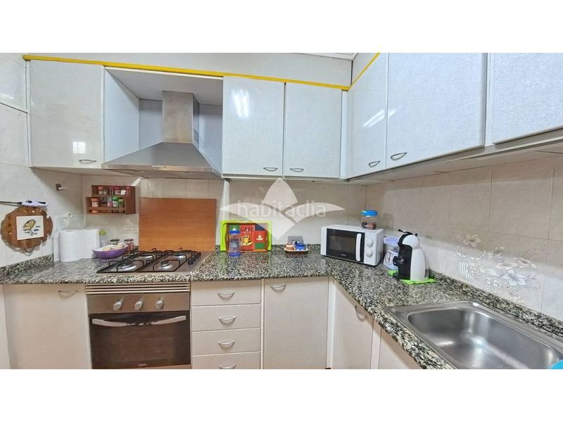 Foto b302f63a-c384-4d7e-a44b-feaec1b5b421. Casa amb aparcament a Massamagrell