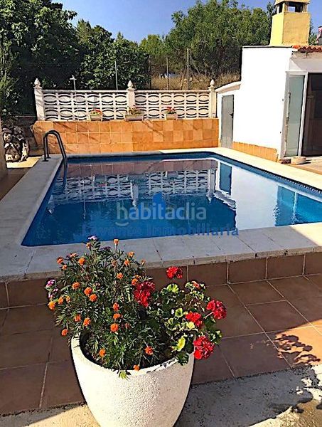 Foto 7a50e5db-4732-4663-a7a4-b3dda796abfd. Xalet amb piscina a Godelleta