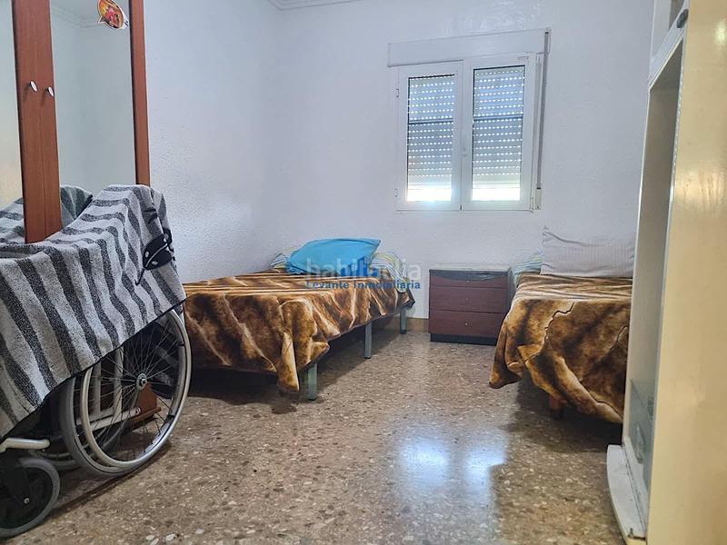 Foto 26362a30-4955-49e2-a5b2-3f6122a8cdc6. Chalet  en Polígono del Aeropuerto Manises