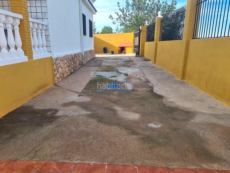 Foto 542ab8da-f2d8-4c79-8274-088a7d258e78. Chalet  en Polígono del Aeropuerto Manises