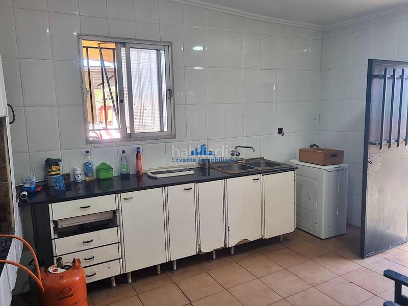 Foto 6ae38533-3215-44b6-9a2c-fd5075e93edf. Casa con piscina in Polígono del Aeropuerto Manises