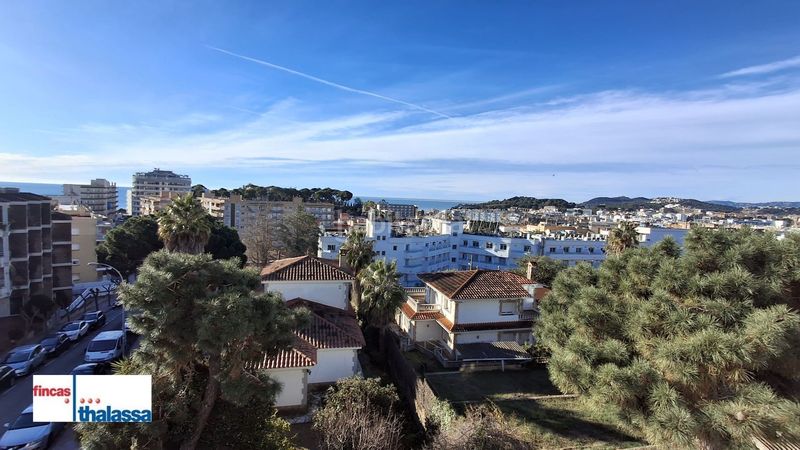 Foto 856ad248-8cdf-4942-9cde-32b9d323f5f3. Apartament a Centre Lloret de Mar