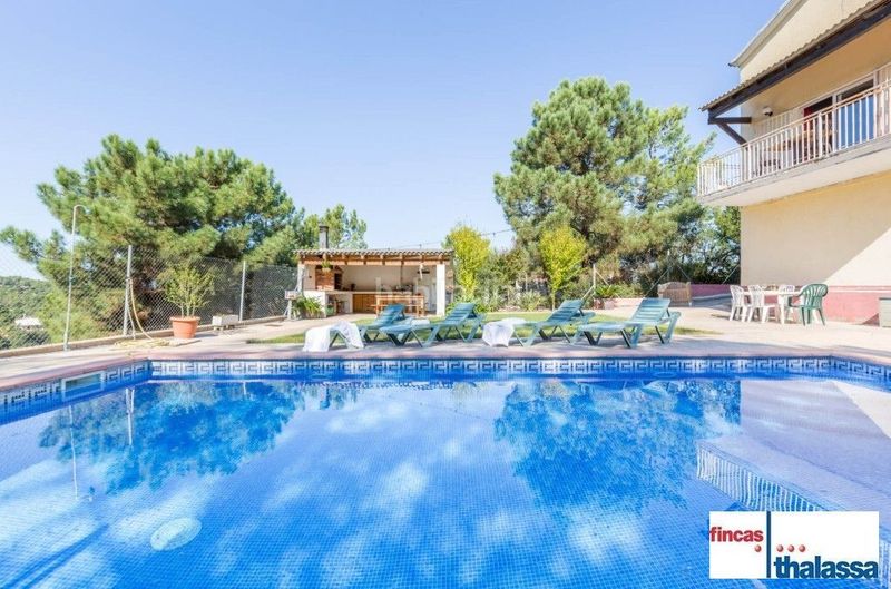 Foto 0218af7d-12d2-449d-a400-1092e5ad63f9. Casa amb piscina a Lloret Residencial - Montlloret Lloret de Mar