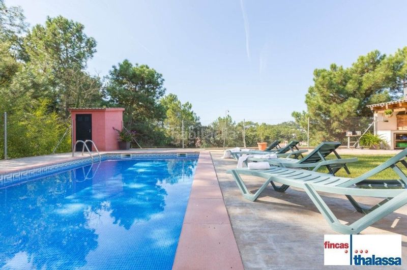 Foto 0ad96e75-dd2f-4f07-b25a-c23f2bdd1099. Casa amb piscina a Lloret Residencial - Montlloret Lloret de Mar