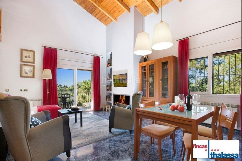 Foto cae83455-3d6e-4bd5-a5c1-e42cb16a6ba3. Casa amb piscina a Lloret Residencial - Montlloret Lloret de Mar