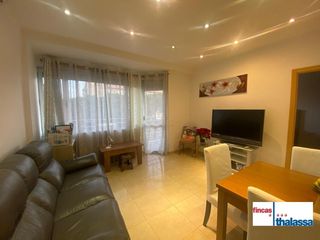 Appartamento in Fenals. Piso reformado en fenals
