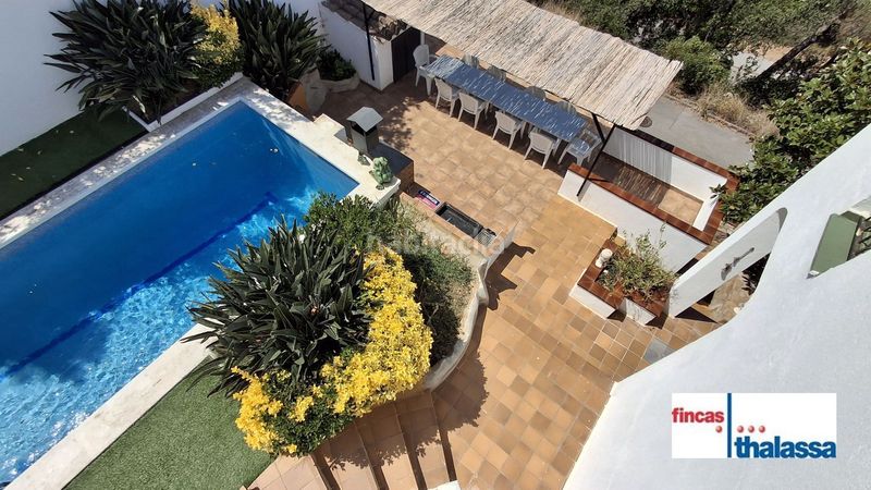 Foto 83ef884e-8883-4917-b552-da19159f9bc2. Casa amb calefacció piscina a Centre Lloret de Mar
