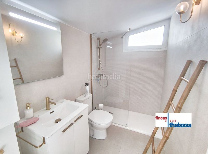 Foto f5f90d1e-d518-4bdb-b8db-5a415dc9518b. Casa amb piscina a Roca Grossa Lloret de Mar