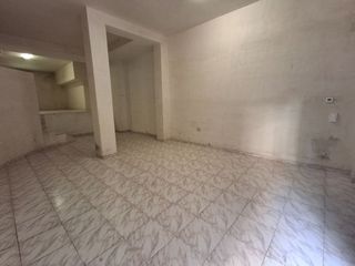 Miete Geschäftsraum in Mas Baell-Can Carbó. Gran local con acceso directo desde la calle
