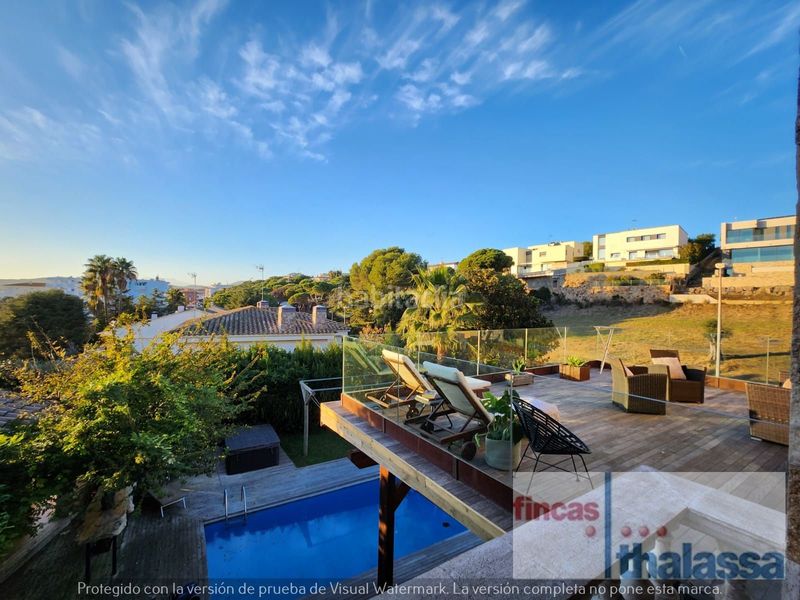 Foto b7de6239-227c-4545-88ec-ea67af8754dd. Casa amb calefacció piscina a Fenals Lloret de Mar