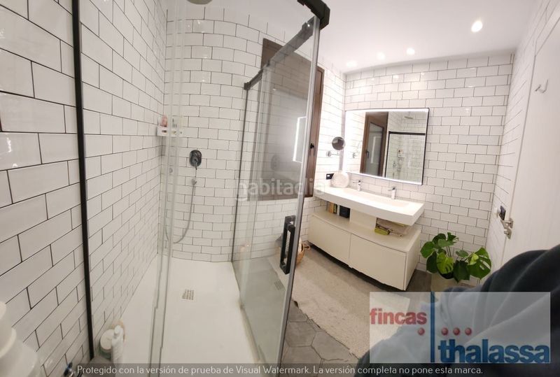 Foto f1c0e4e9-7e5c-4e94-af19-9a66022d177a. Casa amb calefacció piscina a Fenals Lloret de Mar