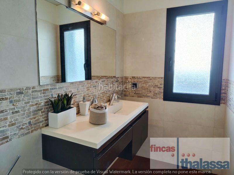 Foto 4f07bde8-7d6b-4148-960d-34437263d1c8. Casa amb calefacció piscina a Canyelles Lloret de Mar
