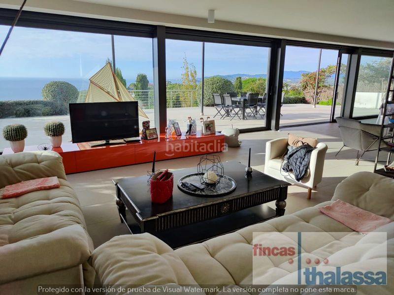 Foto baec1320-71e4-4287-851b-f2724580711d. Casa amb calefacció piscina a Canyelles Lloret de Mar