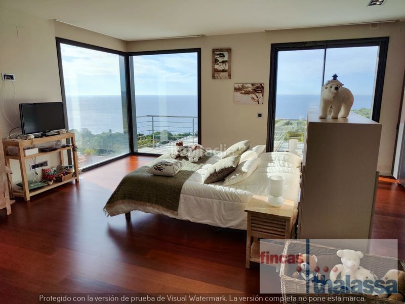 Foto cbc46851-d3da-42ee-9507-d54459785104. Casa amb calefacció piscina a Canyelles Lloret de Mar