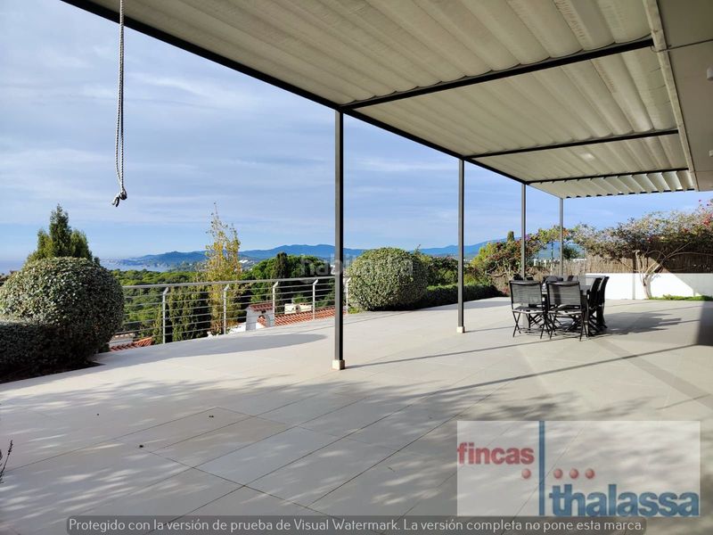 Foto dbe216e0-fc22-4532-ba35-3307bf919367. Casa amb calefacció piscina a Canyelles Lloret de Mar
