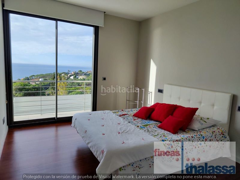 Foto dce085fa-e8b5-40d1-9e9c-94e14721dd4e. Casa amb calefacció piscina a Canyelles Lloret de Mar