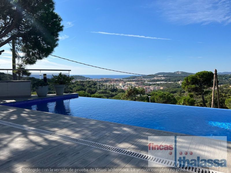 Foto 625d0cab-1674-4d86-a6dc-d541839a9ba3. Casa amb calefacció piscina a Roca Grossa Lloret de Mar