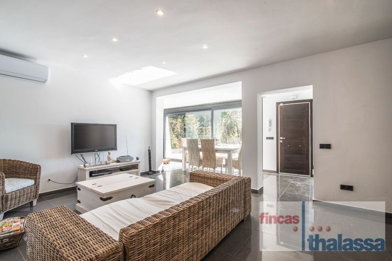 Foto 8a4b4f0a-604d-4c86-8319-bfb0f4dbcdbd. Casa amb piscina a Serra Brava Lloret de Mar