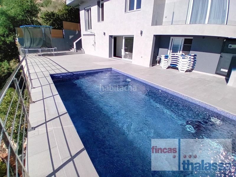 Foto 4fedfed4-f1b8-461d-abb4-33b96ccb567d. Casa amb calefacció piscina a Roca Grossa Lloret de Mar