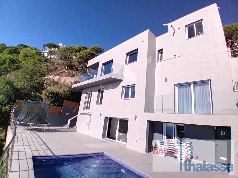 Foto 6d336fb1-8c63-4a81-897d-6b4ccb1a2346. Casa amb calefacció piscina a Roca Grossa Lloret de Mar