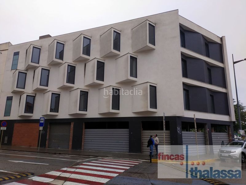 Foto 6a6d11bd-6b3f-4b3e-b70d-6ec2155ee62f. Edifici a Tordera Tordera