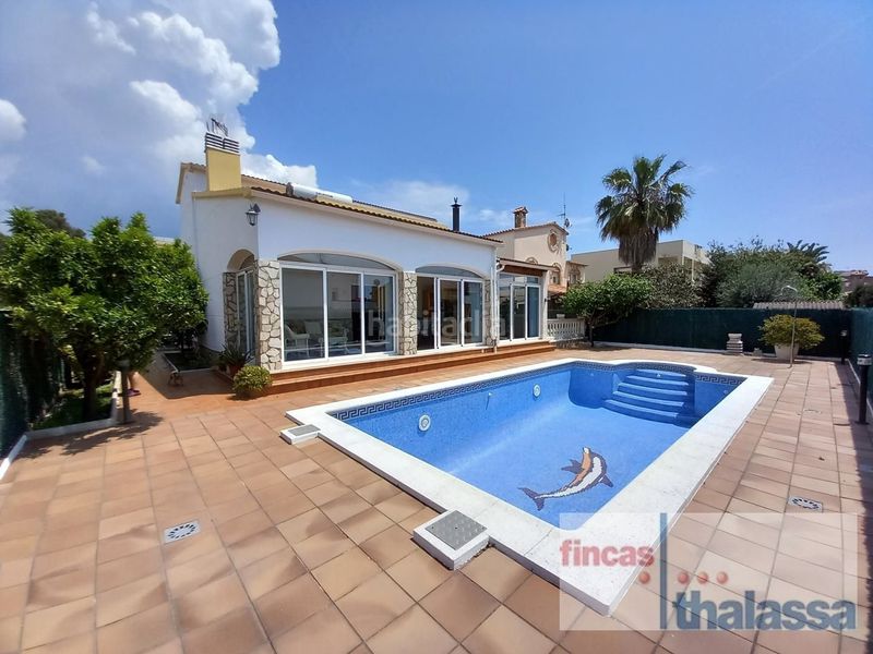 Foto 00ea9253-42a5-4dd9-a10d-7fe1aa07d7ea. Casa amb calefacció piscina a Fenals Lloret de Mar