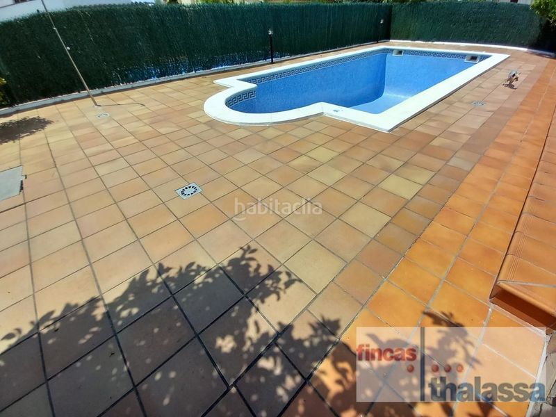 Foto baab4bef-1d30-4694-a13d-1df6271ad790. Casa amb calefacció piscina a Fenals Lloret de Mar