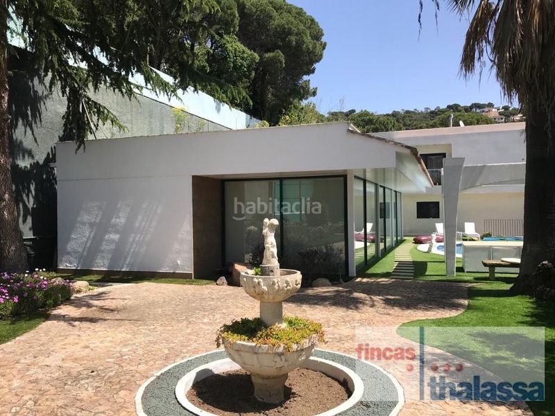 Foto e8438038-699b-4649-af7e-a9d14a8d4952. Casa amb calefacció piscina a Roca Grossa Lloret de Mar