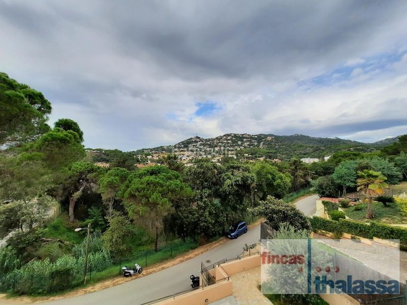 Foto 4833f4c9-de7e-4fd7-944e-b66481617741. Casa amb calefacció piscina a Montgoda Lloret de Mar