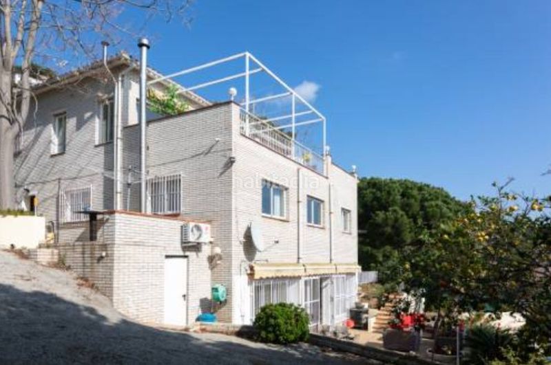 Foto f4ff9141-598b-4b43-bad6-665d87910ee8. Casa amb calefacció piscina a Roca Grossa Lloret de Mar