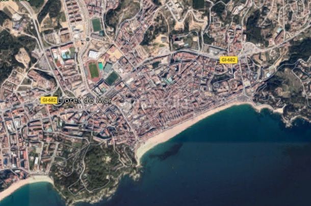 Foto f9774cc8-faf2-4624-8c85-6f0e74d4898d. Local comercial a Centre Lloret de Mar