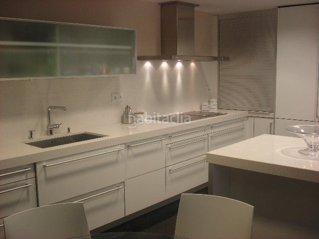 Foto a40f592f-e542-4ee7-8d27-6bf962d067e6. Casa amb calefacció piscina a Centre Lloret de Mar
