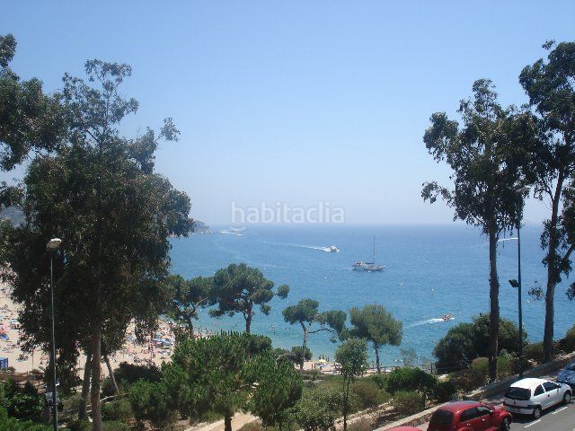 Foto c9486430-7ca2-4813-9954-b1f4710661d5. Casa amb calefacció piscina a Centre Lloret de Mar