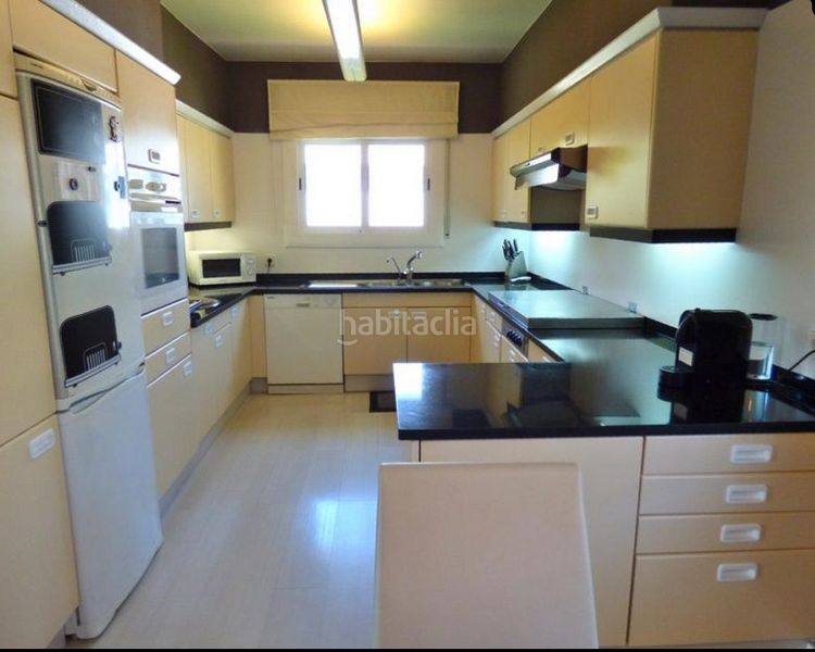 Foto e2916e29-f618-4715-80ba-0dd882c2e319. Casa amb calefacció piscina a Fenals Lloret de Mar